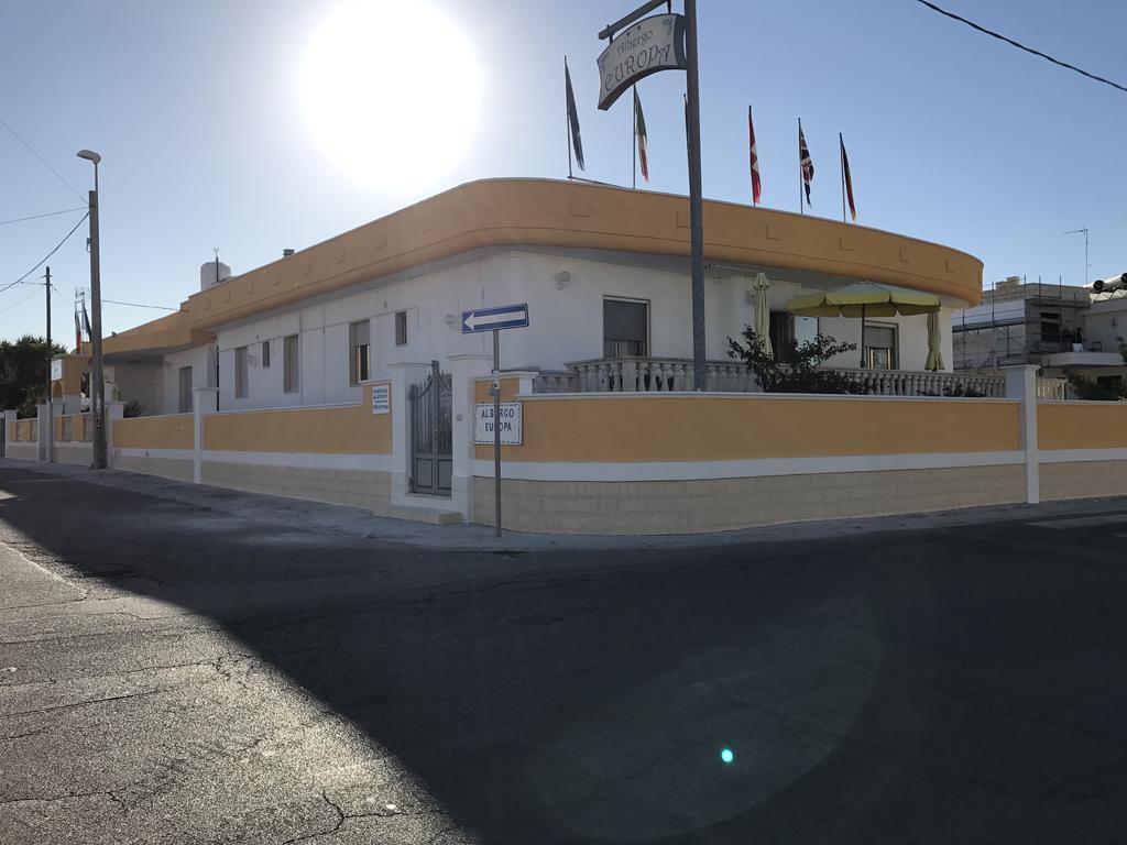 Albergo Europa Марина ди Манкаверза Екстериор снимка